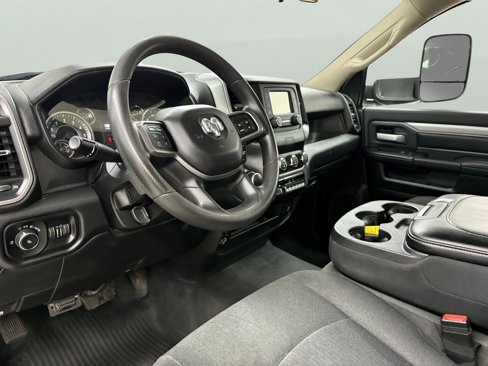 Used 2019 RAM 3500 Tradesman image 7