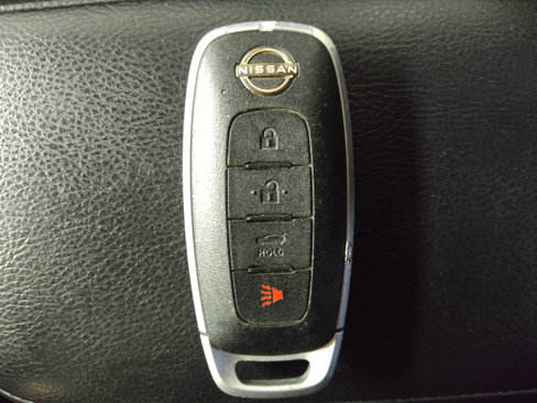 Used 2023 Nissan Versa SV image 32