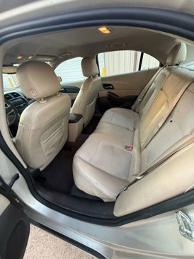 Used 2016 Chevrolet Malibu LT image 10