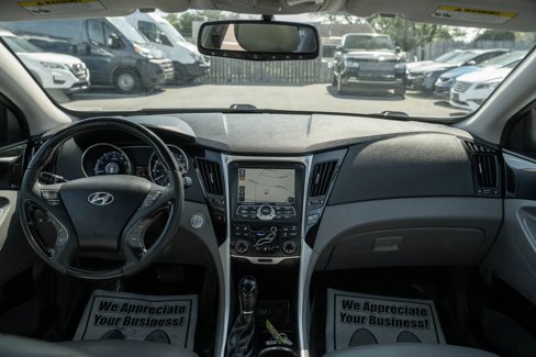 Used 2013 Hyundai Sonata Limited w/ Premium Pkg image 14