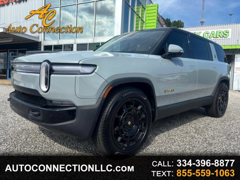 Used 2025 Rivian R1S Premium image 1