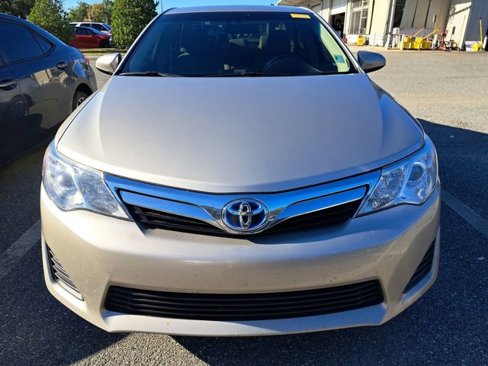 Used 2014 Toyota Camry LE image 9