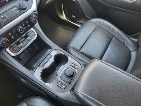 Used 2023 GMC Acadia SLT image 14