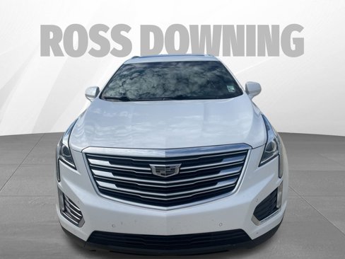 Used 2017 Cadillac XT5 Luxury w/ Driver Awareness Package image 2