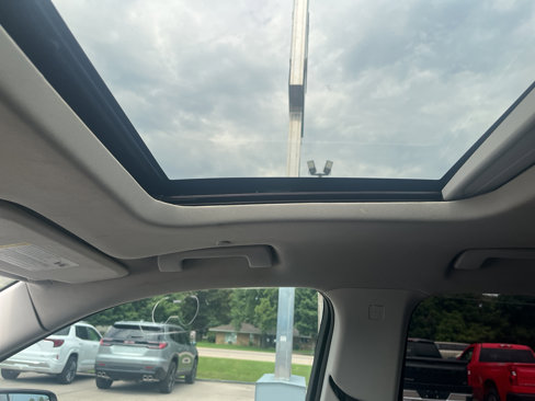 Used 2018 Chevrolet Traverse Premier w/ Redline Edition image 19