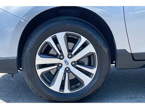 Used 2019 Subaru Outback 2.5i Limited image 44