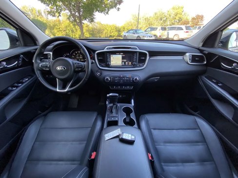 Used 2017 Kia Sorento SX image 14