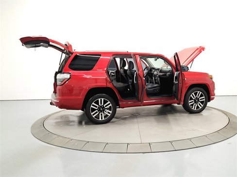 Used 2016 Toyota 4Runner Limited image 15
