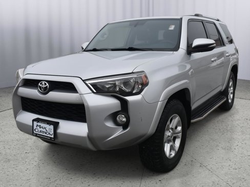 Used 2019 Toyota 4Runner SR5 image 3