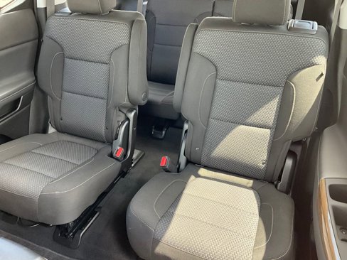 Used 2023 GMC Acadia SLE w/ Driver Convenience Package image 23
