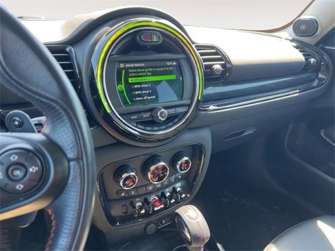 Used 2019 MINI Cooper Clubman S w/ Premium Package image 13