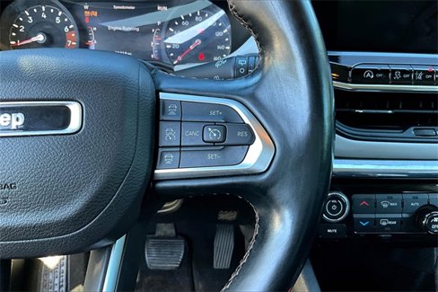 Used 2022 Jeep Compass Limited image 12