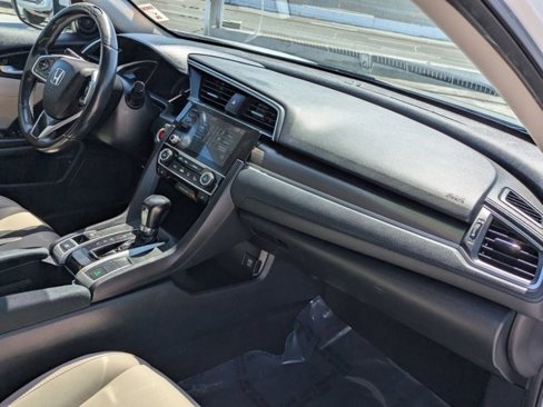 Used 2019 Honda Civic EX image 6
