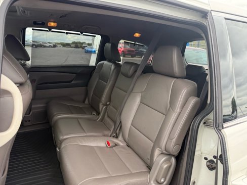 Used 2016 Honda Odyssey Touring image 11