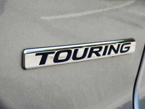 Certified 2017 Honda CR-V Touring image 12
