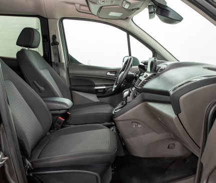 Used 2021 Ford Transit Connect XLT image 15