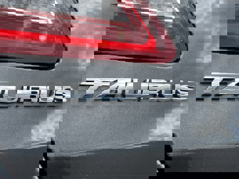 Used 2016 Ford Taurus SEL w/ Equipment Group 201A image 13