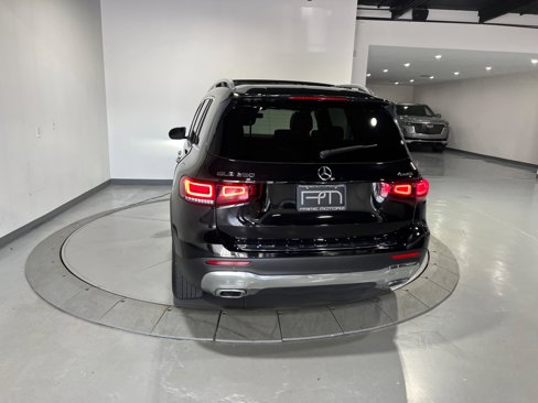 Used 2020 Mercedes-Benz GLB 250 4MATIC image 11