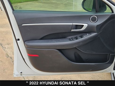 Used 2022 Hyundai Sonata SEL image 14