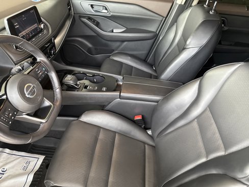 Used 2021 Nissan Rogue SV w/ Premium Package image 22