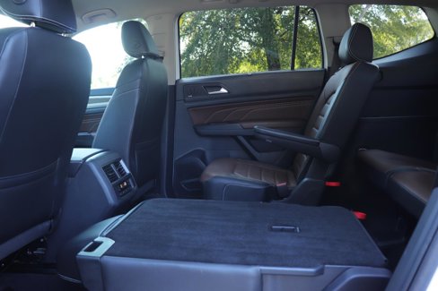 Used 2021 Volkswagen Atlas SEL Premium image 18