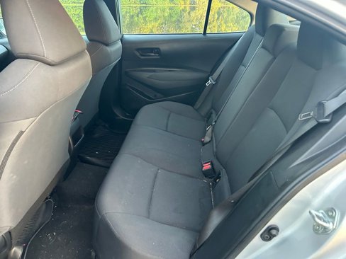 Used 2022 Toyota Corolla LE image 13