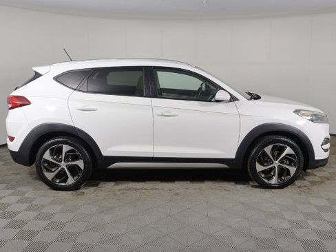 Used 2017 Hyundai Tucson Sport w/ Cargo Package image 12