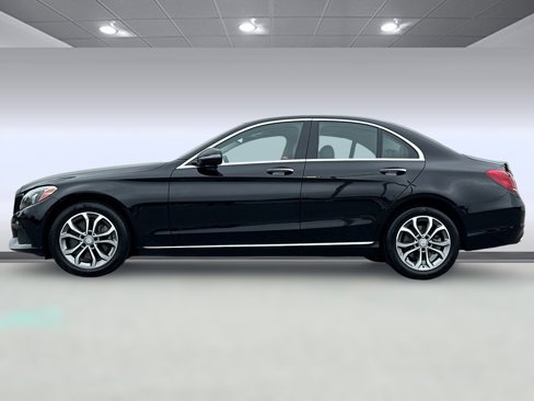 Used 2017 Mercedes-Benz C 300 4MATIC Sedan image 2