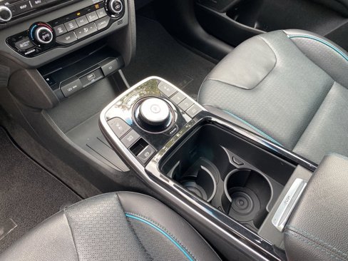 Used 2022 Kia Niro EX Premium w/ Cold Weather Package image 13