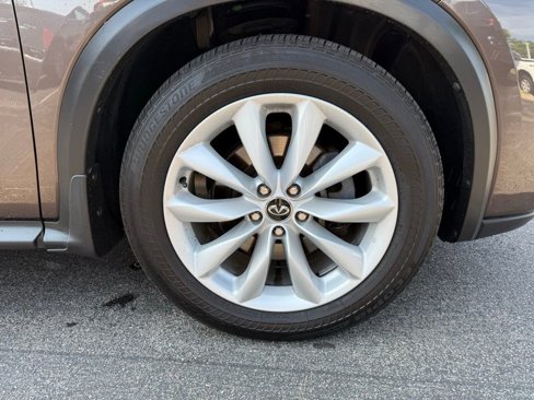 Used 2019 INFINITI QX50 Essential w/ Premium Heat Package image 26