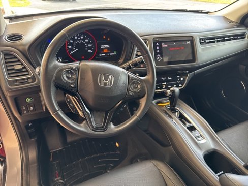 Used 2019 Honda HR-V EX-L image 10