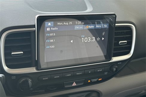 New 2025 Hyundai Venue SEL image 14