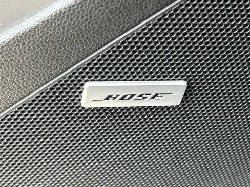 Used 2022 Chevrolet Bolt LT w/ Infotainment Package image 16