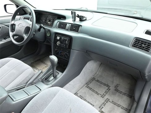 Used 2000 Toyota Camry LE image 19