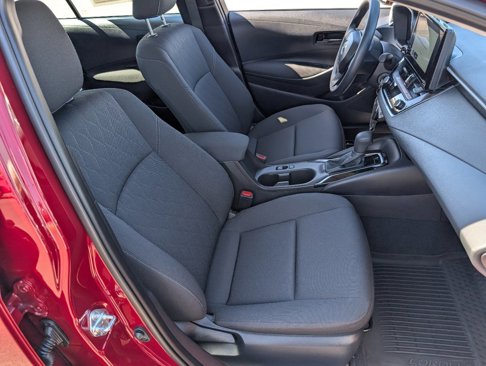 Used 2025 Toyota Corolla LE image 8