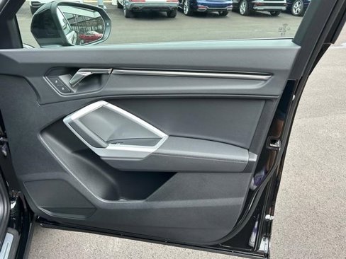 New 2025 Audi Q3 2.0T Premium image 24