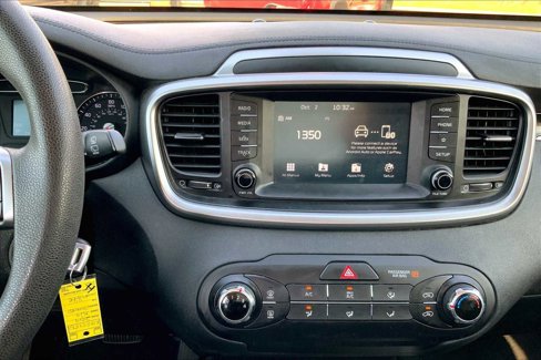 Used 2019 Kia Sorento L image 6