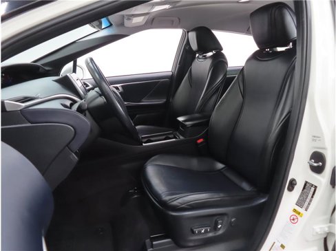 Used 2017 Toyota Mirai image 7