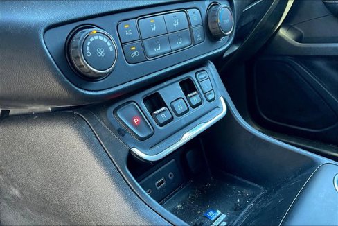 Used 2018 GMC Terrain SLE image 14