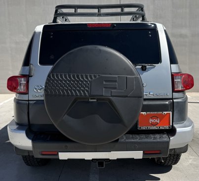 Used 2010 Toyota FJ Cruiser 2WD w/ Upgrade Pkg 2 image 4