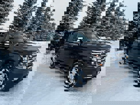 Used 2015 Chevrolet Suburban LTZ image 3