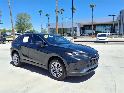 Used 2023 Toyota Venza Limited image 7