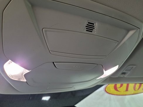 Used 2019 Ford Escape SE image 39