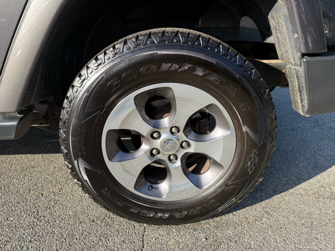 Used 2016 Jeep Wrangler Unlimited Sahara image 20