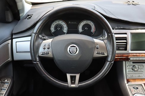 Used 2009 Jaguar XF Premium image 18