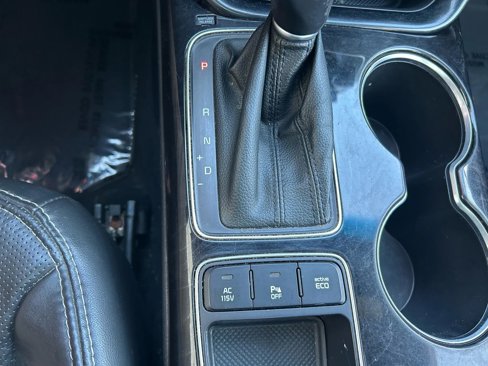 Used 2015 Kia Sorento SX image 13
