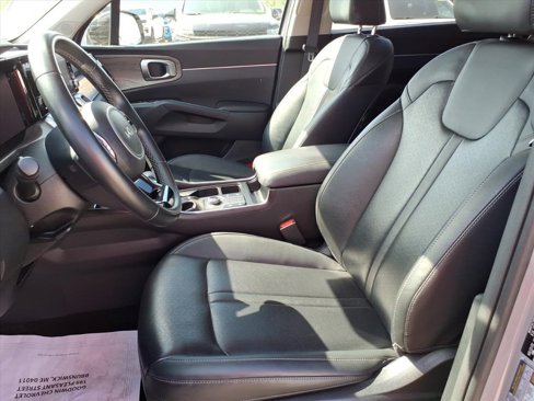 Used 2022 Kia Sorento S image 13