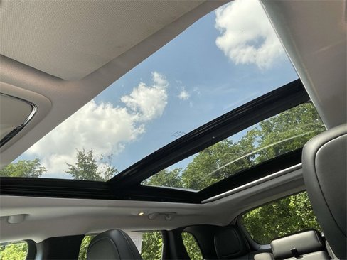 Used 2021 Jeep Cherokee Latitude Lux w/ Sun & Sound Group image 16