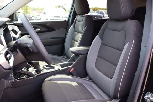 Used 2022 Chevrolet TrailBlazer LT w/ Convenience Package image 8