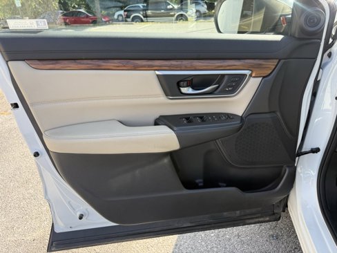 Used 2019 Honda CR-V Touring image 12